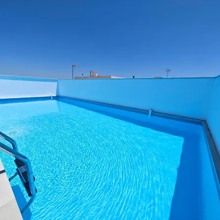 Appartamento Nuevo En Planta Baja B Con Piscina Y Solarium *